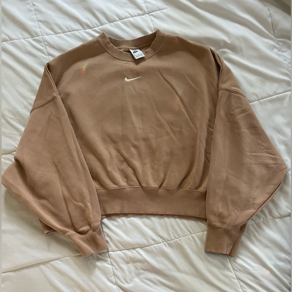 Nike Women’s Cropped Plush Crew-Neck Sweatshirt